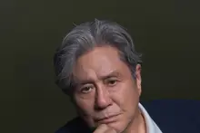 [Ảnh] Từ Choi Min-sik trong ‘Oldboy’ đến ‘Cậu bé ngồi hàng ghế cuối cùng’, diễn xuất hàng hiệu và ánh nhìn của bậc thầy