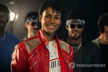 影評惡評也擋不住10億美元…《邁可爾》超越〈歐本海默〉