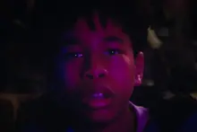 【秋亞英的音樂盒】《我看見電視發光》：獻給所有試圖找回自我的人
