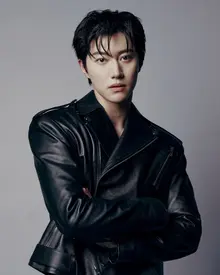 [Ảnh] Kwak Dong-yeon chỉ dùng hóa trang đặc biệt trong “đông cung” của Netflix 3 giờ… pha ứng biến “độc dược một nhát” trước khi nhập ngũ