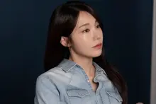 Jeong Eun-ji (Apink) tổ chức mini album đầu tháng 8 rồi mở ngay concert solo độc lập tháng 9 'Summer, I'