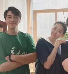 “I Just Wanted Us to Make Each Other Smile” Moon Geun-young Marries Jeong Pyoung in a Highly Private Ceremony