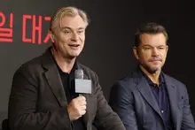 [Ảnh&] Đạo diễn Christopher Nolan ra mắt phim mới ‘Odyssey’, lần đầu tới Hàn… “Say mê bánh mì muối Hàn Quốc và bóng chày” Buổi họp báo với Charlize Theron, Matt Damon
