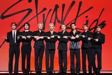 [Ảnh&] Stray Kids: “Không phải mục tiêu là giải thưởng” — Phát hành tân binh ‘This & That’… Cảm xúc về Gramm y và ‘thời gian tạm ngưng’ tại buổi họp báo
