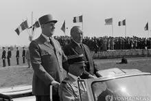 Bộ phim tiểu sử điện ảnh 2 phần về Charles de Gaulle, “Cuộc chiến của De Gaulle”, gây sốt…truyền miệng giúp thu hút gần 5 triệu khán giả