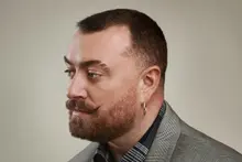 Sam Smith lần đầu đảm nhiệm vai trò đồng sản xuất, ghi dấu những đổi thay trong đời như việc đính hôn với người yêu đồng giới trong album phòng thu thứ 5