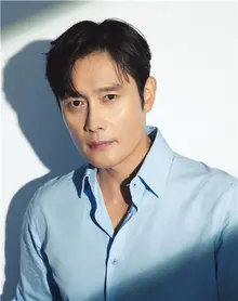 Lee Byung-hun vuelve a unir fuerzas con Hwang Dong-hyuk, director de «El juego del calamar»… «K.O. Club», su nueva película tras 10 años