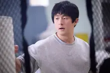 Netflix công bố ảnh tĩnh đầu tiên của chương trình thực tế ‘Kian’s Bizarre B&B Season 2’ với Kian84 và các nhân viên ‘săn Kian’!