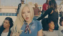 Rosé của BLACKPINK lộ diện ca khúc mới 'New Trick'… vì sao bắt tay cùng Apple 'iPhone 18': “Vượt qua thử thách, tiến về phía trước”