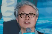 Entrevista | Ahn Jae-hoon: «Para crear un cielo y un agua memorables, solo miré los cielos y las aguas de los grandes cuadros»