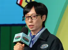 Yoo Jae-suk cancels same-day shoot for first time since 1991 debut; “Whenever There’s a Chance,” on alert