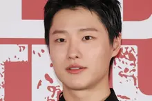 '원폭 소재 영화 출연 논란' 우즈, 직접 해명… 