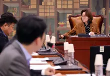 National Library faces crisis over 1.5 million webtoon deposits as dedicated staff count remains zero