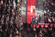 【釜山国際映画祭】華やかな開幕、ミシェル・ヨーやヒョンビンらスター集結…世界初公開93作品がベール脱ぐ