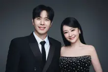 Le couple Kim So-hyun et Son Jun-ho fait résonner l’harmonie pour la Journée du hangeul avec « We (We) Daehan Arirang », une deuxième collaboration