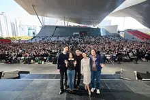 [2026 BIFF] Dàn sao 〈Tình yêu có thể〉 nói gì về bộ phim mới của Lee Chang-dong: “Ánh trăng ấy chiếu công bằng với mọi người”