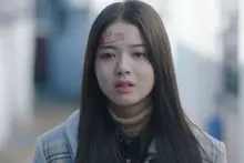 쌍둥이 서사 츄라이츄라이, <미지의 서울>처럼 쌍둥이 캐릭터 기막히게 소화했던 1인 2역 배우들