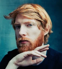 잘생긴 건 아닌데 자꾸만 눈이 가는 배우 도널 글리슨