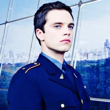 세바스찬 스탠을 '버키'로만 아는 당신을 위한 포스팅 