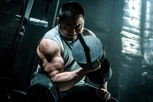 팔씨름 영화 <챔피언>과 함께 보면 좋을 이색 스포츠 영화들