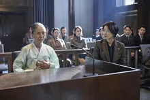 <허스토리> 낮은 목소리의 세상에서 당신께 띄웁니다