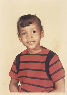 다큐멘터리영화 <휘트니>가 조명한 무대 밖 휘트니 휴스턴