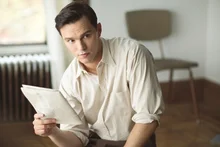 <호밀밭의 반항아>로 돌아보는 J. D. 샐린저의 삶과 소설