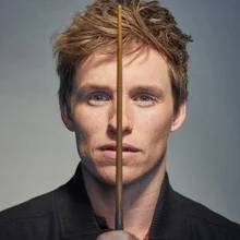 [인터뷰] <신비한 동물들과 그린델왈드의 범죄>의 뉴트, 에디 레드메인이 가장 좋아하는 신비한 동물은?