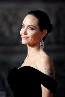 안젤리나 졸리, <시카리오> 테일러 쉐리던 신작 스릴러 출연