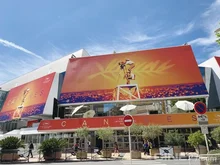 제72회 칸국제영화제 개막 풍경과 올해의 경향, 개막작 <데드 돈 다이> 리뷰