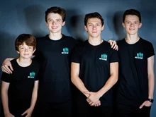 몸이 열 개라도 부족해! 단체 설립·운영까지 하는 할리우드 스타 7