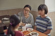 아역 연기에 마법 뿌리기 전문! 윤가은 감독이 발굴한 천재 아역 배우들