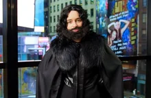 그리웠어요 용엄마! 에밀리아 클라크에 대해