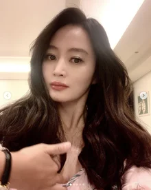 드디어 인스타그램 시작한 김혜수가 올린 짤들
