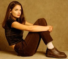 ‘수리 엄마’에서 배우로 다시 돌아온 케이티 홈즈에 대한 몇 가지 사실