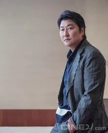 [충무로통신] 송강호, 신연식 감독 신작 <거미집> 출연