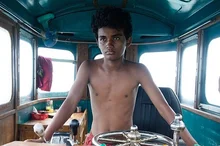 제3세계를 바라보는 상반된 시선, <부력>과 <DA 5 블러드>