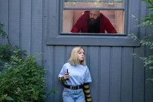 19금 <나홀로 집에>? 네 명의 범죄자 vs 10대 소녀의 혈투 <벡키>