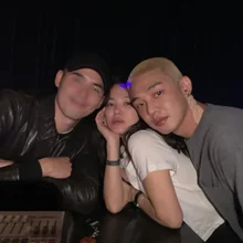 절친인 거 모르는 사람 많다는 유아인-송혜교 사석 모먼트 