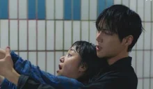 비에 젖을 때마다 '떡상' 그래프 정점 찍는다는 이 배우