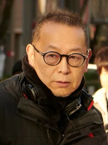 [인터뷰] 현실 로맨스 그려낸 <꽃다발 같은 사랑을 했다>를 연출한 도이 노부히로 감독