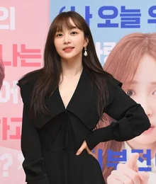 [인터뷰] <유 레이즈 미 업> 안희연, “모두의 자존감 회복을 바라는 이야기다”