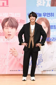 [인터뷰] <유 레이즈 미 업> 윤시윤 