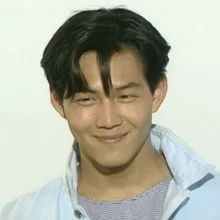 <오징어 게임> 기훈의 화려한 과거? 1990년대 20대 초반 이정재 외모 ㄷㄷ