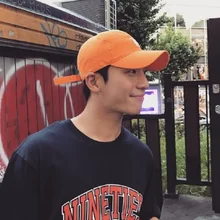 <오징어 게임> 인기에 SNS 폭발한 이 배우의 과거작