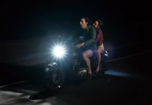 레오스 카락스의 <아네트>가 보여주는 스탠드업 코미디와 오페라의 공간을 살펴보니