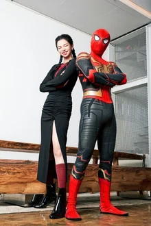 [가상인터뷰] <스파이더맨: 노 웨이 홈> 스파이더맨과 버추얼 인플루언서 로지가 만나면 생기는 일