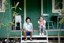 “여름이었다” 더운 밤을 채워줄 쨍한 여름 같은 영화들