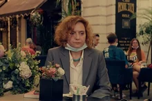 기괴하기로는 최고네! '비디오 유출'이 소재인데, 알쏭달쏭 이상하고 소중한 영화 <배드 럭 뱅잉>