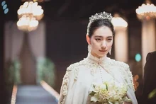 [충무로 소식] 잘 나가던 <안나> 구설수 오른 내막? 